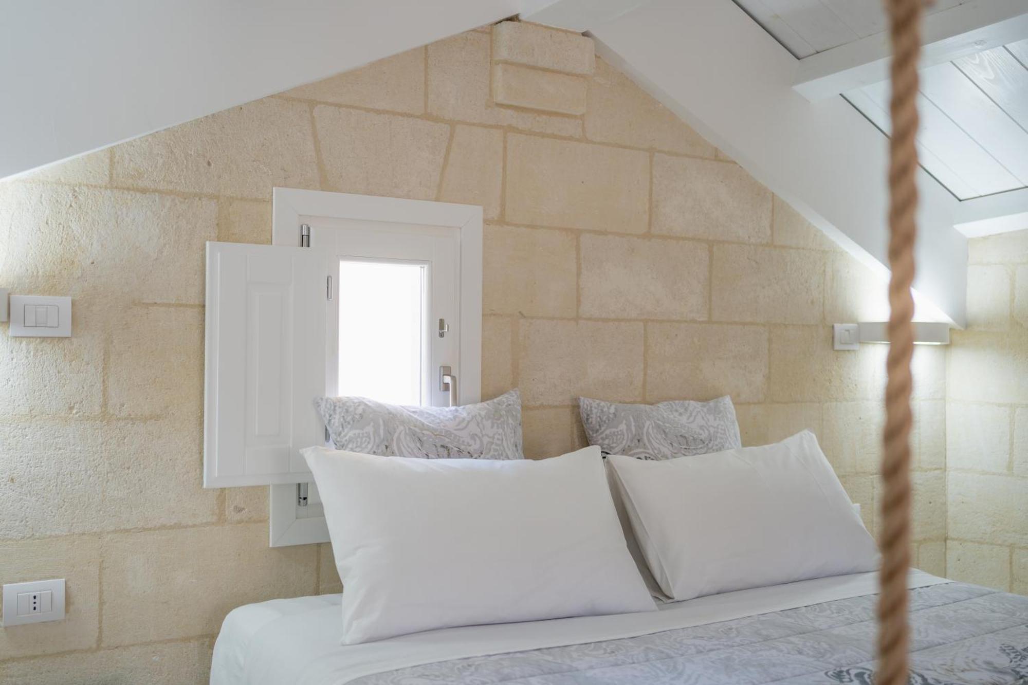 Palazzo Virgintino - Sassi Rooms Матера Номер фото